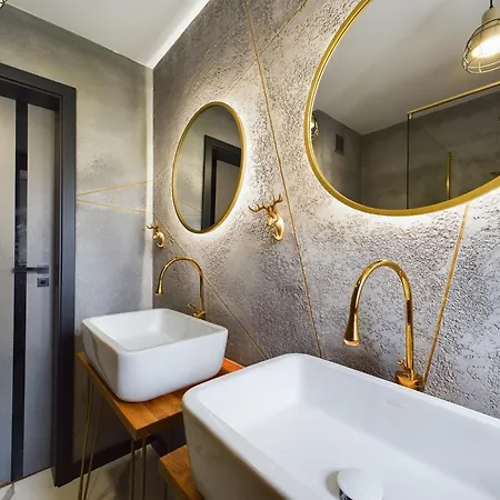 City Chic Apartment - Comfortable Apartment #3 Rooms #2 Bathrooms #Free Parking #Self Check-In Varsóvia
