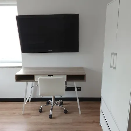 City Chic Apartment - Comfortable Apartment #3 Rooms #2 Bathrooms #Free Parking #Self Check-In