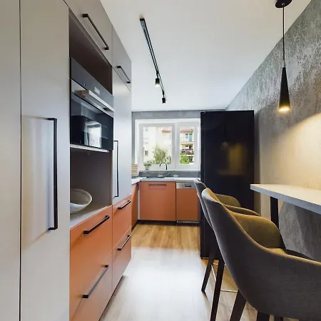 City Chic Apartment - Comfortable Apartment #3 Rooms #2 Bathrooms #Free Parking #Self Check-In Apartamento Varsóvia